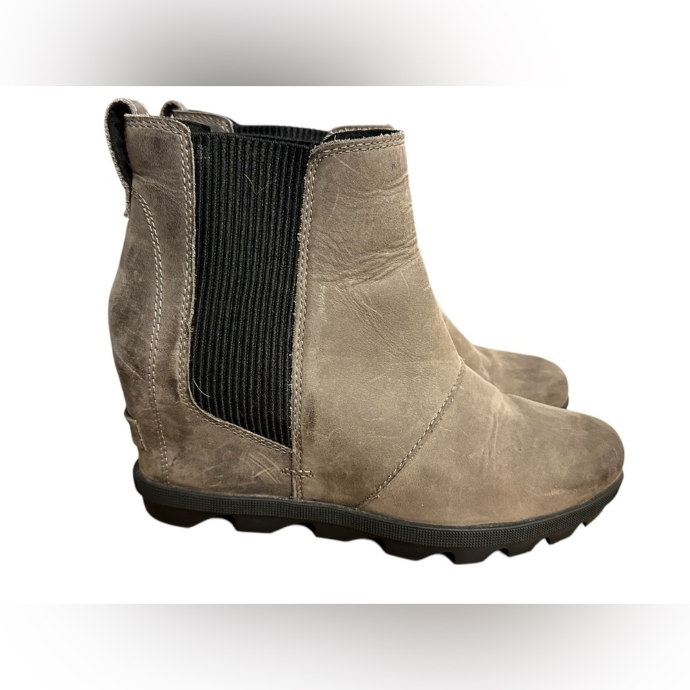 SOREL Joan Of Arctic Wedge Tan Women's Leather Boots Size 7 Greige